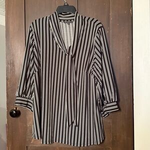 ACHIANNA PAPELL  Black and White Striped Blouse
